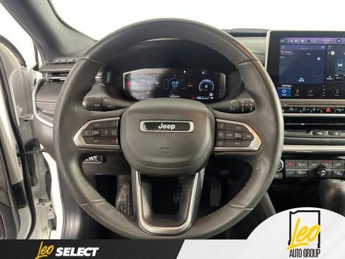 Used 2023 Jeep Compass High Altitude AWD/4WD image 14