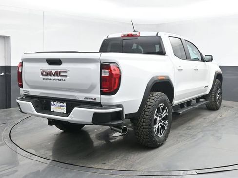 Used 2024 GMC Canyon AT4 w/ AT4 Premium Package AWD/4WD image 14