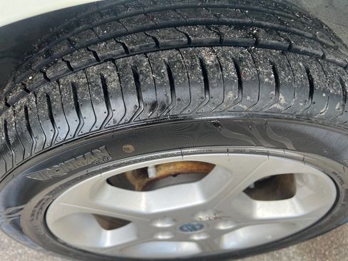 Used 2012 Nissan Leaf SV image 26