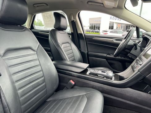 Certified 2018 Ford Fusion Energi SE FWD image 33