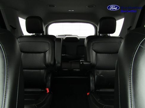 Certified 2024 Ford Explorer XLT w/ Equipment Group 202A AWD/4WD image 23