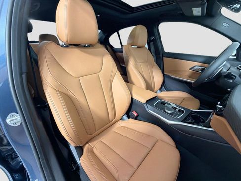 Used 2026 BMW 330i Sedan w/ M Sport Package RWD image 28