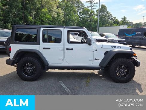 Used 2025 Jeep Wrangler Unlimited Sport AWD/4WD image 17