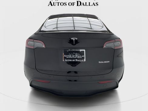 Used 2023 Tesla Model Y Performance AWD/4WD image 9