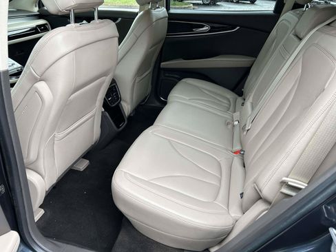 Certified 2022 Lincoln Nautilus FWD w/ Premium Package image 16