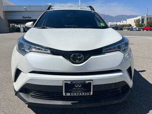 Used 2018 Toyota C-HR XLE FWD image 4