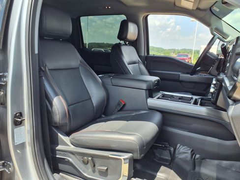 Used 2024 Ford F550 4x4 Crew Cab Super Duty image 9