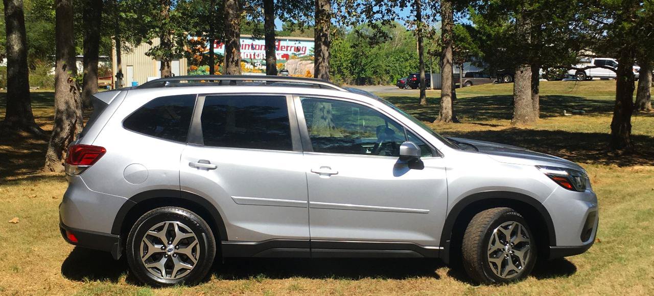 Used 2019 Subaru Forester Premium w/ All-Weather Package AWD/4WD image 8
