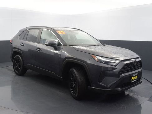 Used 2025 Toyota RAV4 XLE w/ Convenience Package image 3
