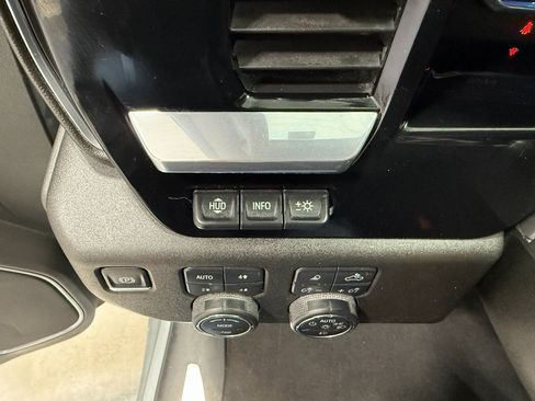 Used 2025 Chevrolet Silverado 2500 LTZ w/ LTZ Convenience Package image 24
