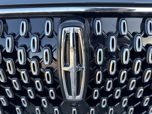 New 2026 Lincoln Aviator Premiere image 7