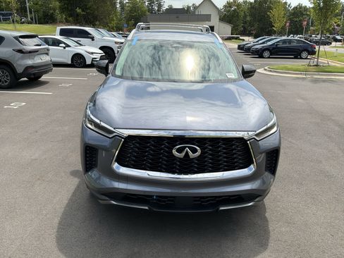 Used 2023 INFINITI QX60 Sensory w/ Vision Package AWD/4WD image 3