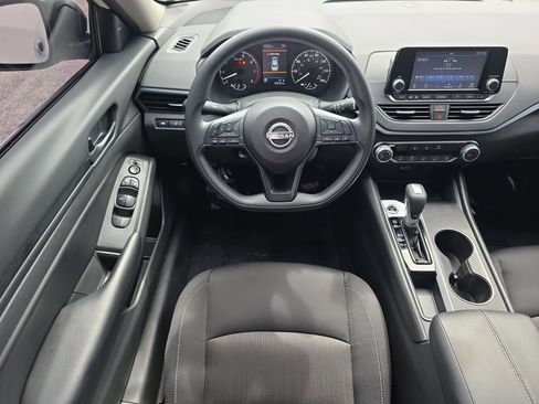 Used 2024 Nissan Altima 2.5 S image 18