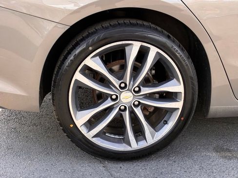 Used 2020 Chevrolet Malibu LT FWD image 48