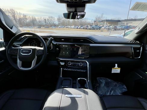 New 2026 GMC Sierra 2500 Denali w/ Denali Reserve Package image 30