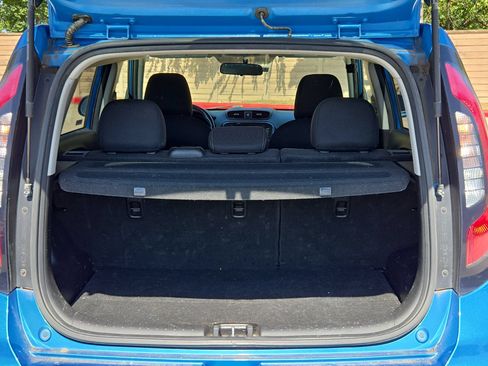Used 2018 Kia Soul + FWD image 24