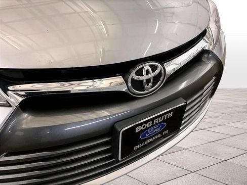 Used 2017 Toyota Camry LE FWD image 29