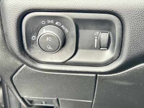 Used 2024 RAM 2500 Big Horn image 31