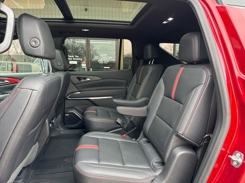 Used 2024 Chevrolet Traverse RS w/ LPO, Floor Liner Package image 19