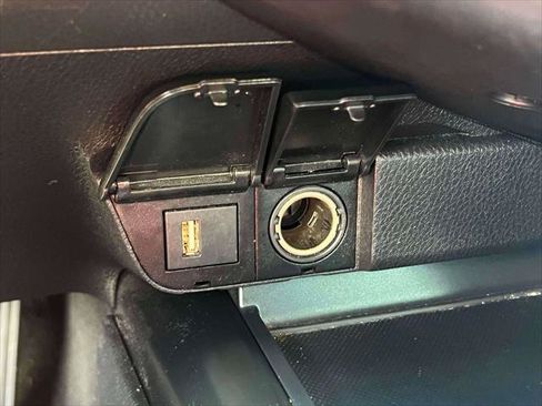Certified 2020 Toyota Camry SE AWD/4WD image 28
