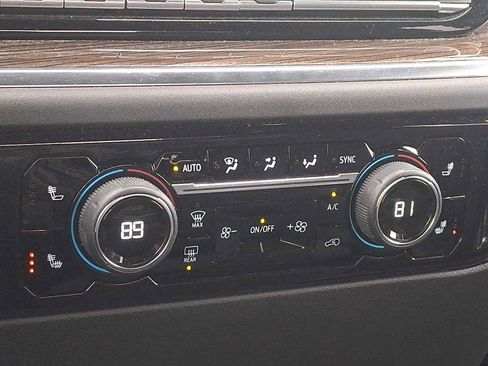 Used 2022 Chevrolet Silverado 1500 LT image 15