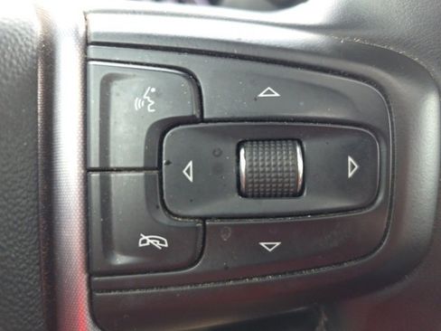 Used 2023 GMC Sierra 2500 SLT w/ SLT Premium Package image 16