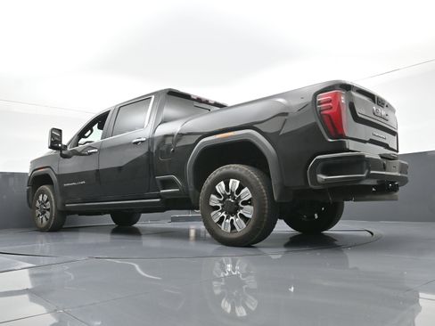 Used 2024 GMC Sierra 2500 Denali w/ Denali Reserve Package image 26