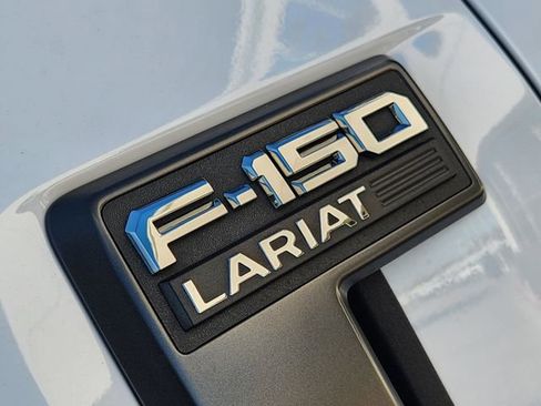 Used 2022 Ford F150 Lariat image 12