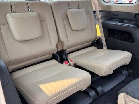 Used 2023 Toyota 4Runner Limited AWD/4WD image 18