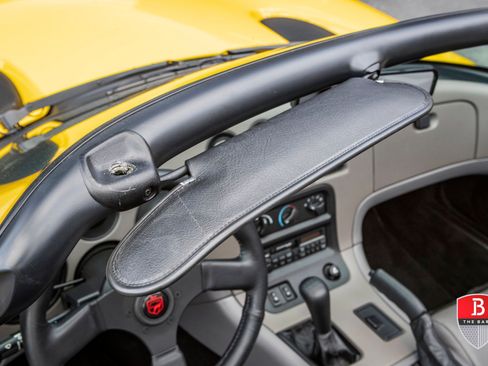 Used 1995 Dodge Viper RT/10 image 39