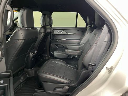 Used 2025 Ford Explorer ST AWD/4WD image 24