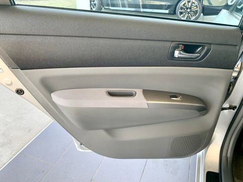 Used 2009 Toyota Prius Base image 16