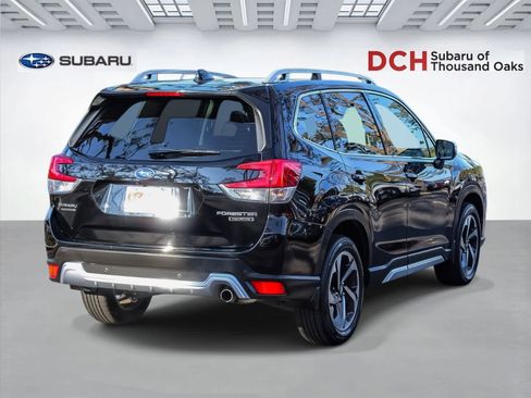 Used 2023 Subaru Forester Touring image 4