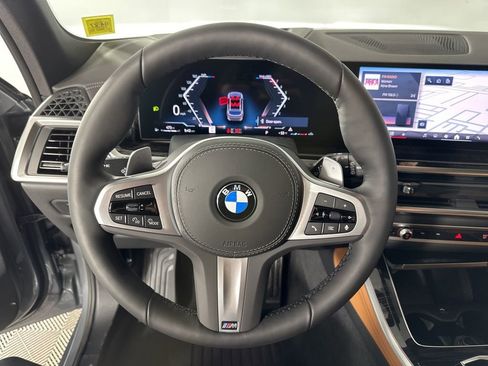 New 2026 BMW X5 xDrive40i w/ M Sport Package AWD/4WD image 11