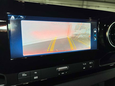 Used 2025 Mercedes-Benz Sprinter 2500 image 36