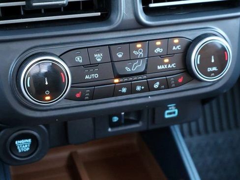 Used 2024 Ford Maverick Lariat image 34