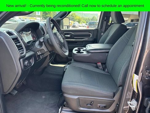 Used 2026 RAM 2500 Big Horn AWD/4WD image 9