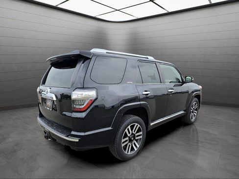 Used 2021 Toyota 4Runner Limited image 7