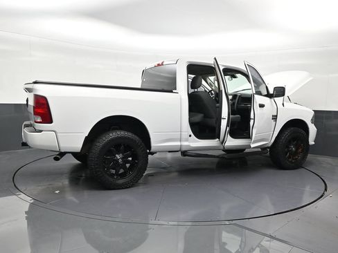 Used 2019 RAM 1500 Express w/ Express Value Package RWD image 26