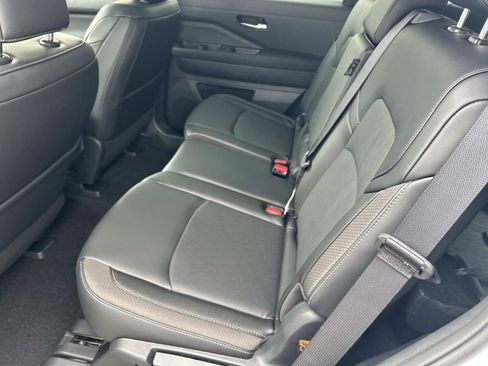 New 2026 Nissan Pathfinder SL w/ Cargo Package AWD/4WD image 19