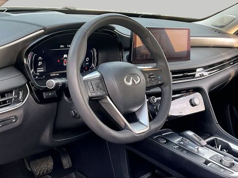 Used 2024 INFINITI QX60 Luxe w/ Vision Package FWD image 17