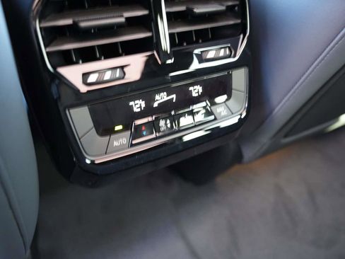 New 2026 BMW iX xDrive60 w/ M Sport Package image 18