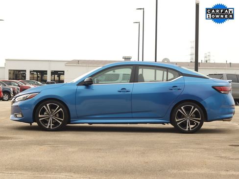Used 2023 Nissan Sentra SR w/ SR Premium Package FWD image 4