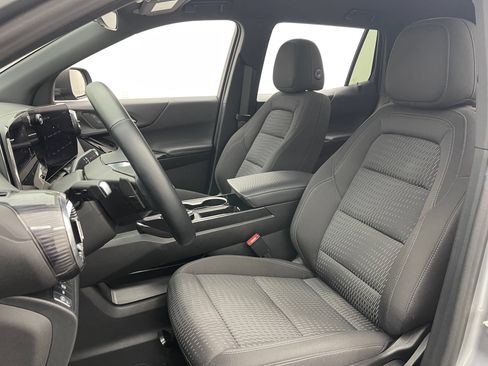 Used 2026 Chevrolet Equinox LT AWD/4WD image 17
