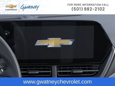 Used 2025 Chevrolet Trax LT FWD image 20