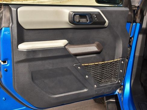 Used 2022 Ford Bronco Badlands image 41