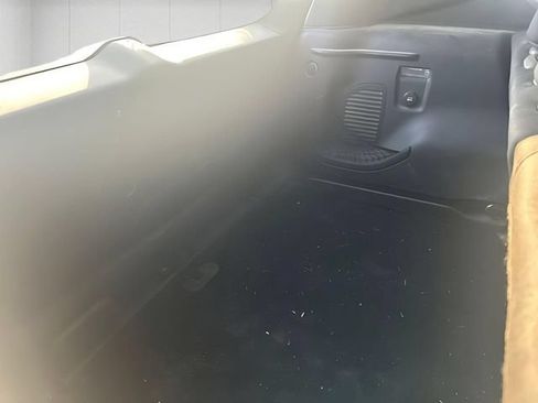 Used 2017 Jeep Renegade Latitude FWD image 9