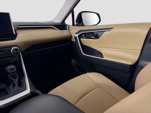 Certified 2024 Toyota RAV4 LE image 15