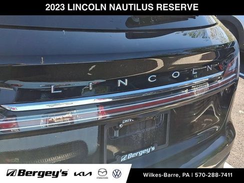Used 2023 Lincoln Nautilus Reserve w/ Monochromatic Package AWD/4WD image 13