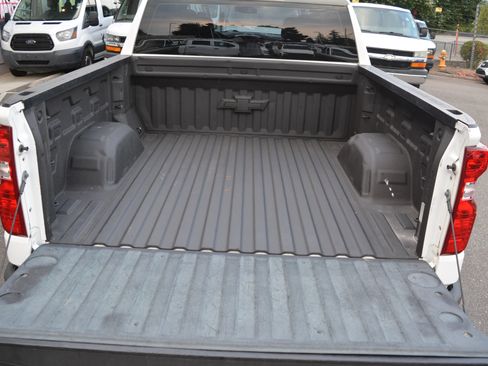 Used 2019 Chevrolet Silverado 1500 W/T w/ Trailering Package image 13